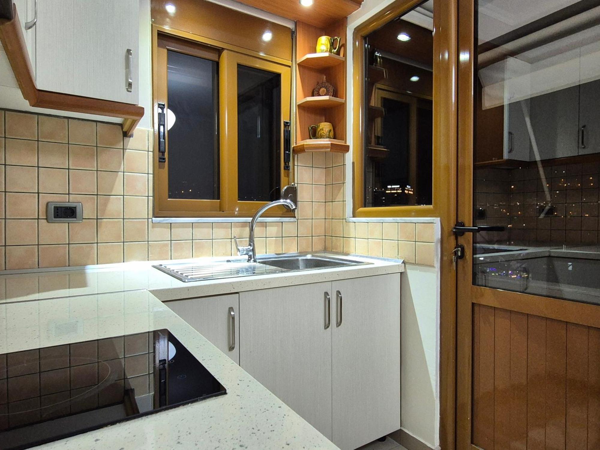 Albi'S Apartment Sarande Exterior photo